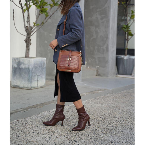 Load image into Gallery viewer, Kiltienne Luxurious Crossbody Handbag in Vegan Leather
