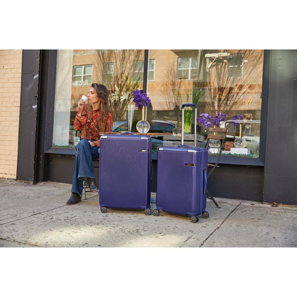 Tulum Large and Extra Large Check-in Spinner with TSA Security Lock