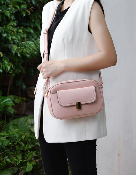 Michaela Vegan Leather Women Shoulder Bag - A Luxurious Companion