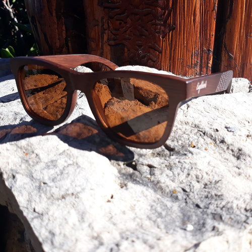 Load image into Gallery viewer, Sienna Wooden Sunglasses With Bamboo Case, Tea Polarized Lenses
