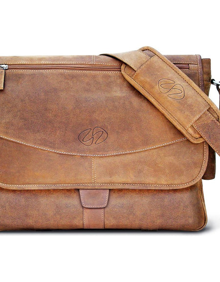 MacCase Premium Leather Messenger Bag