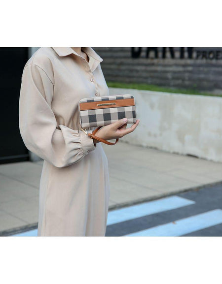 Yale Checkered Tote Bag with Wallet - A Touch of Elegance