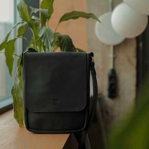 Load image into Gallery viewer, Real Leather Handbag, Leather Carry Case, Cross Body Bag for Men,
