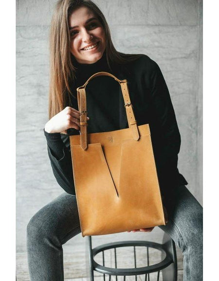 Elegant Leather Handbag - Luxurious Brown Leather Tote by Marta
