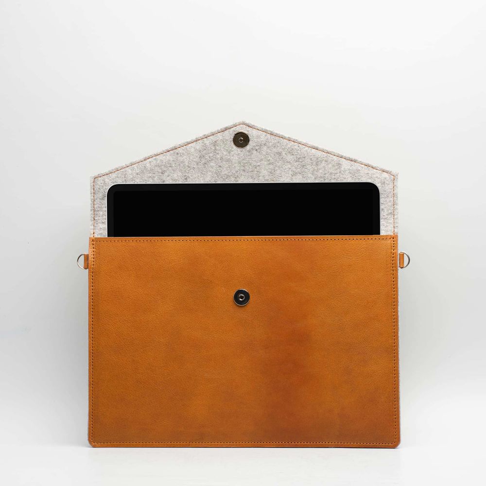 Leather Bag with adjustable strap for MacBook