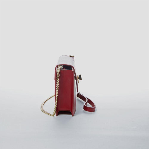 Load image into Gallery viewer, SUSU The Mary Small Crossbody Leather Wristlet in Burgundy
