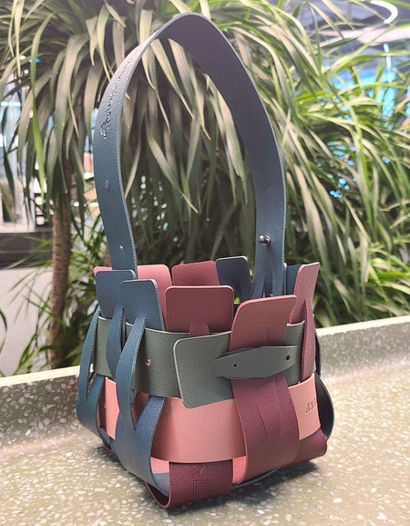 Weaveasy Mini Cube Bag – Elegance Redefined