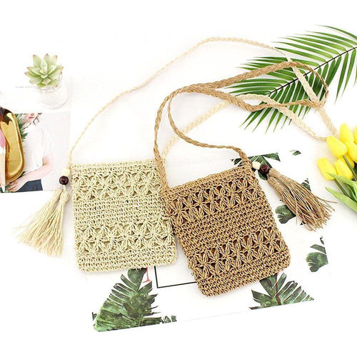 Load image into Gallery viewer, Chic &amp; Unique: Small Straw Summer Crossbody with Tassel
