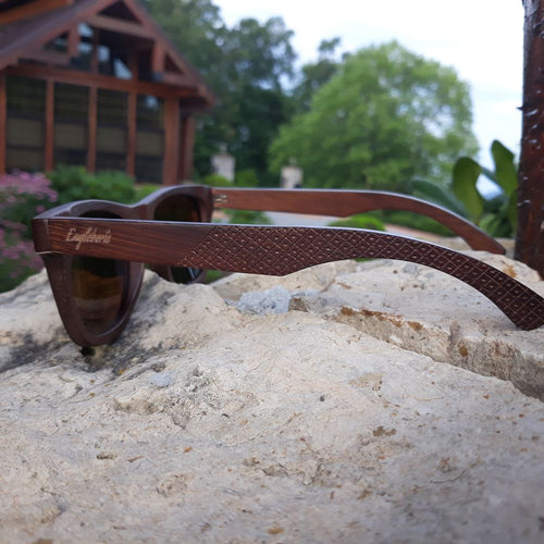 Load image into Gallery viewer, Crimson Wooden Sunglasses With Bamboo Case, Tea Polarized Lenses,
