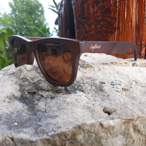 Load image into Gallery viewer, Crimson Wooden Sunglasses With Bamboo Case, Tea Polarized Lenses,
