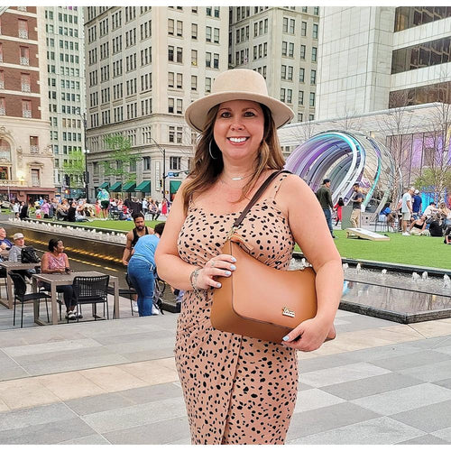 Load image into Gallery viewer, Y by Yaya Jazzy Signature Crossbody
