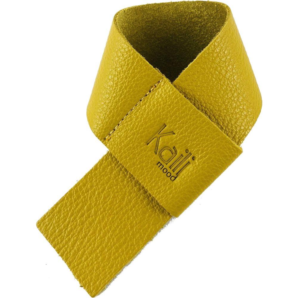 K0010RB | Salvagoccia per Bottiglia Made in Italy in Vera Pelle pieno fiore, grana dollaro - Colore Giallo. Dimensioni: cm 27 x 4 x 0,5.  Confezione: Gift Box rigido fondo/coperchio-1