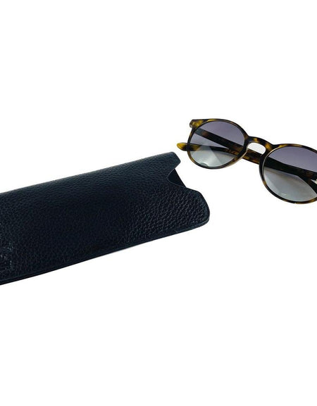 K0030AB | Custodia per Occhiali in Vera Pelle pieno fiore, grana dollaro - Colore Nero - Dimensioni: cm 8,5 x 16,5 x 0,5 - Confezione: Sacchetto Tnt-1