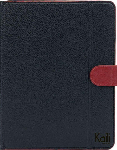 K0033AB | Custodia per Tablet Vera Pelle, pieno fiore, grana dollaro. Col.Nero con bordi Rossi. Chiusura con linguetta in contrasto. Dimensioni: cm 19,5 x 25,2 x 1. Confezione: Sacchetto Tnt-1