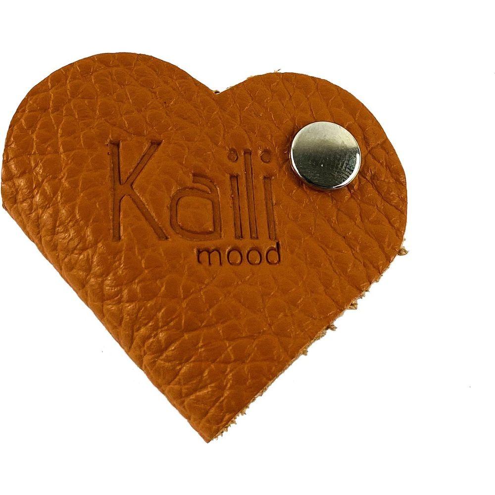 K0039LB | Avvolgicavo Cuore Made in Italy in Vera Pelle pieno fiore, grana dollaro - Colore Arancione - Dimensioni: cm 5 x 8 x 0,5 - Confezione: Gift Box rigido fondo/coperchio-3