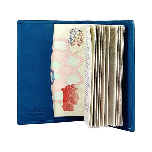 Load image into Gallery viewer, K10237MB | Copertina per Passaporto in Vera Pelle pieno fiore, con leggera grana. Colore Blu Jeans. Dimensioni da chiusa: cm 10 x 14 x 1 - Confezione: Gift Box rigido fondo/coperchio-0
