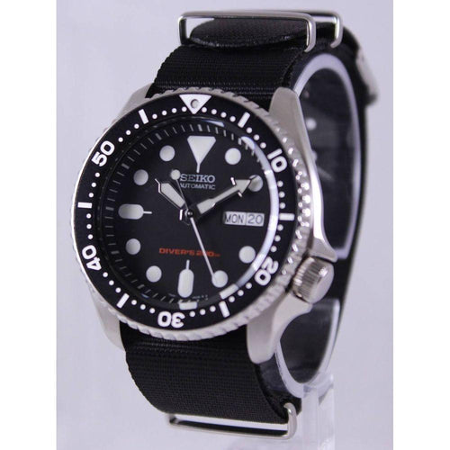 Load image into Gallery viewer, Seiko SKX007K1-var-NATO4 Men&#39;s Automatic Diver&#39;s 200M Black Dial NATO Strap Watch - The Ultimate Timepiece for Adventurous Men
