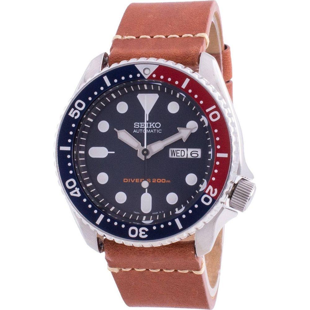 Seiko Men's Automatic Diver's Deep Blue Leather Strap Watch SKX009K1-var-LS21 - The Stylish Companion for Adventurous Men