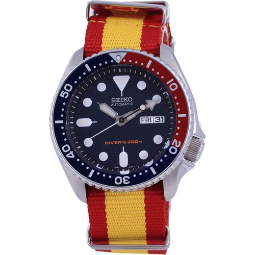 Load image into Gallery viewer, Seiko Men&#39;s SKX009K1-var-NATO29 Polyester Automatic Diver&#39;s Watch - Spain National Flag Pattern, Stainless Steel Case, Blue Dial
