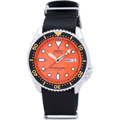 Load image into Gallery viewer, Seiko SKX011J1-var-NATO4 Men&#39;s Automatic Diver&#39;s 200M Watch - Stainless Steel Case, Black NATO Strap, Orange Dial
