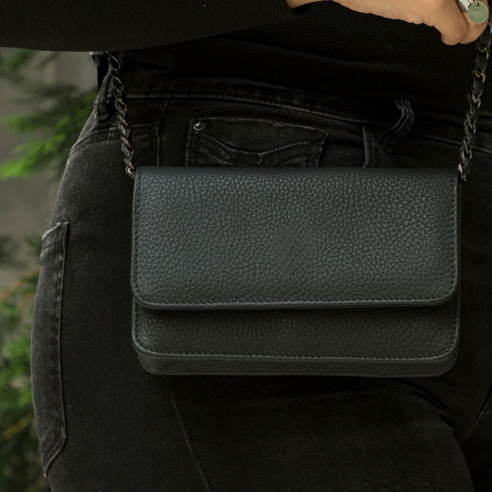 Evanston Minimalist Leather Handbag for Women-2