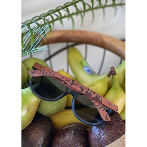 Load image into Gallery viewer, Eyewood | Engraved wooden sunglasses - The North - Black - 
