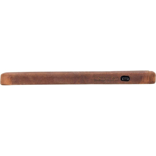 Load image into Gallery viewer, Pinedale Leather Snap-on Case for iPhone 15 with MagSafe-14

